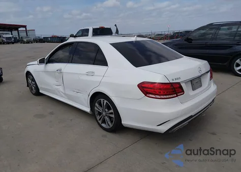 2015 Mercedes-Benz E 350 z USA, uszkodzony, nr VIN WDDHF5KB4FB128466